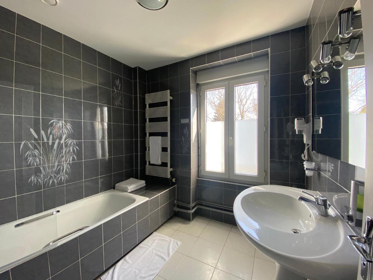 The Originals Boutique, Hotel Terminus, Bourg-En-Bresse Gare Экстерьер фото