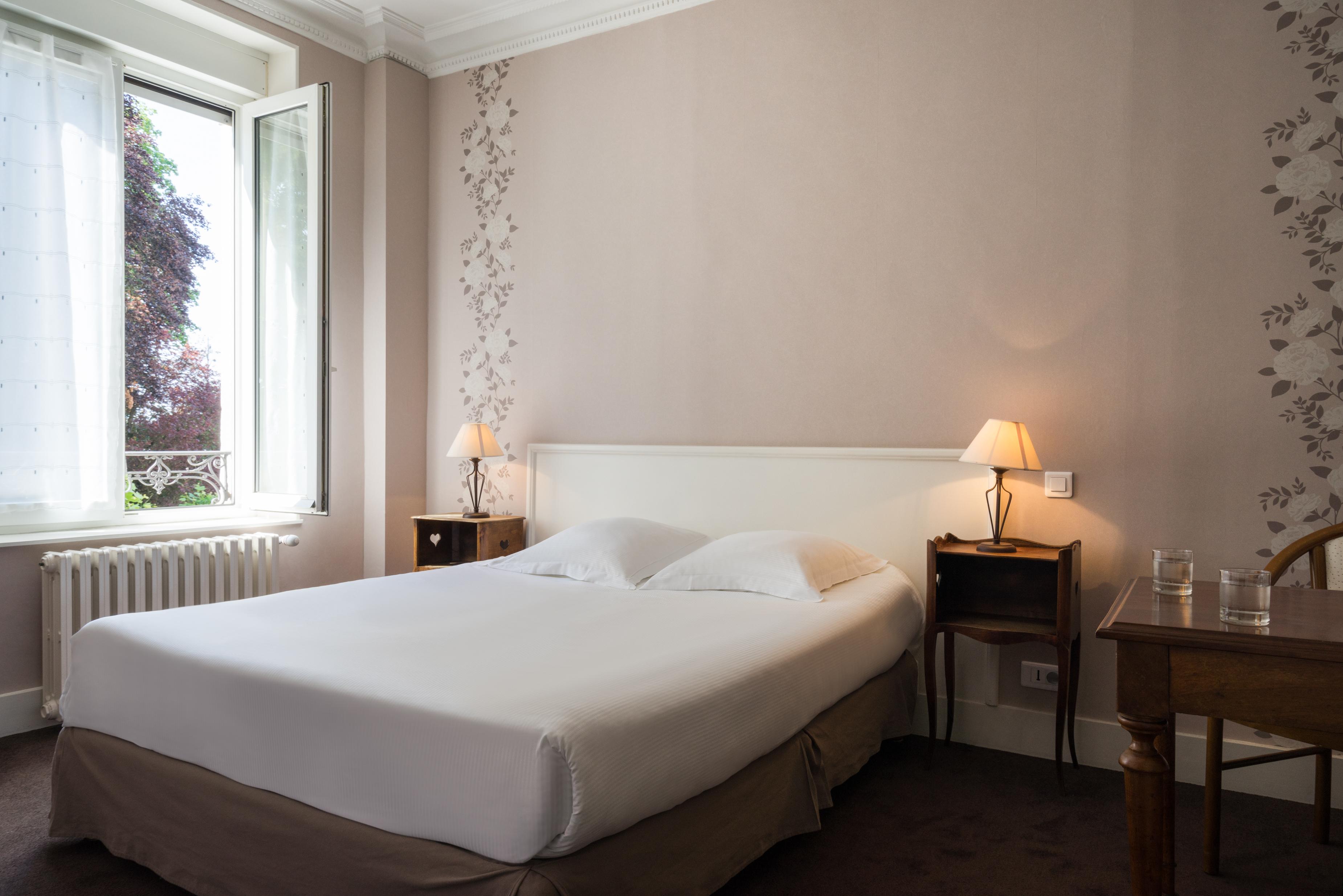 The Originals Boutique, Hotel Terminus, Bourg-En-Bresse Gare Экстерьер фото